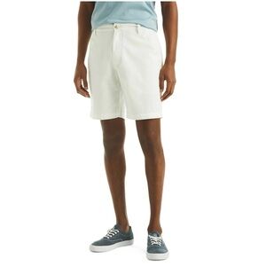 Nautica Men's Classic White Flat Front Shorts